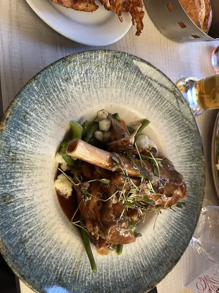 Aymeric Corbel_Le Faubourg_Hagondange_review