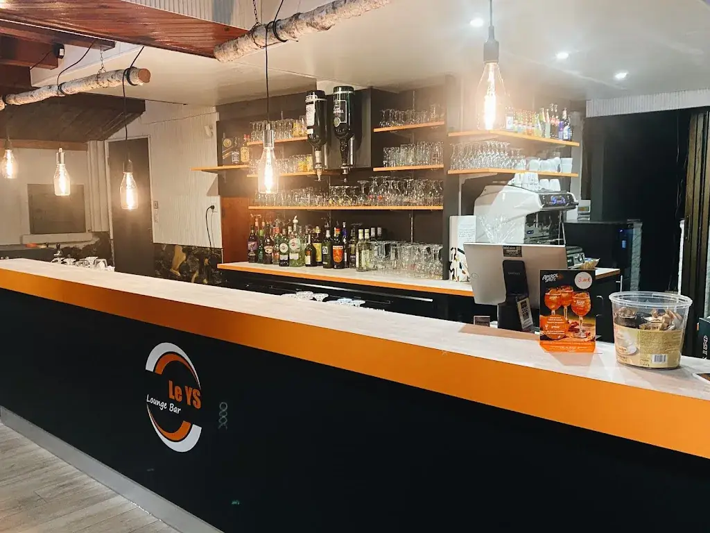 YS Lounge Bar restaurant in Badonviller
