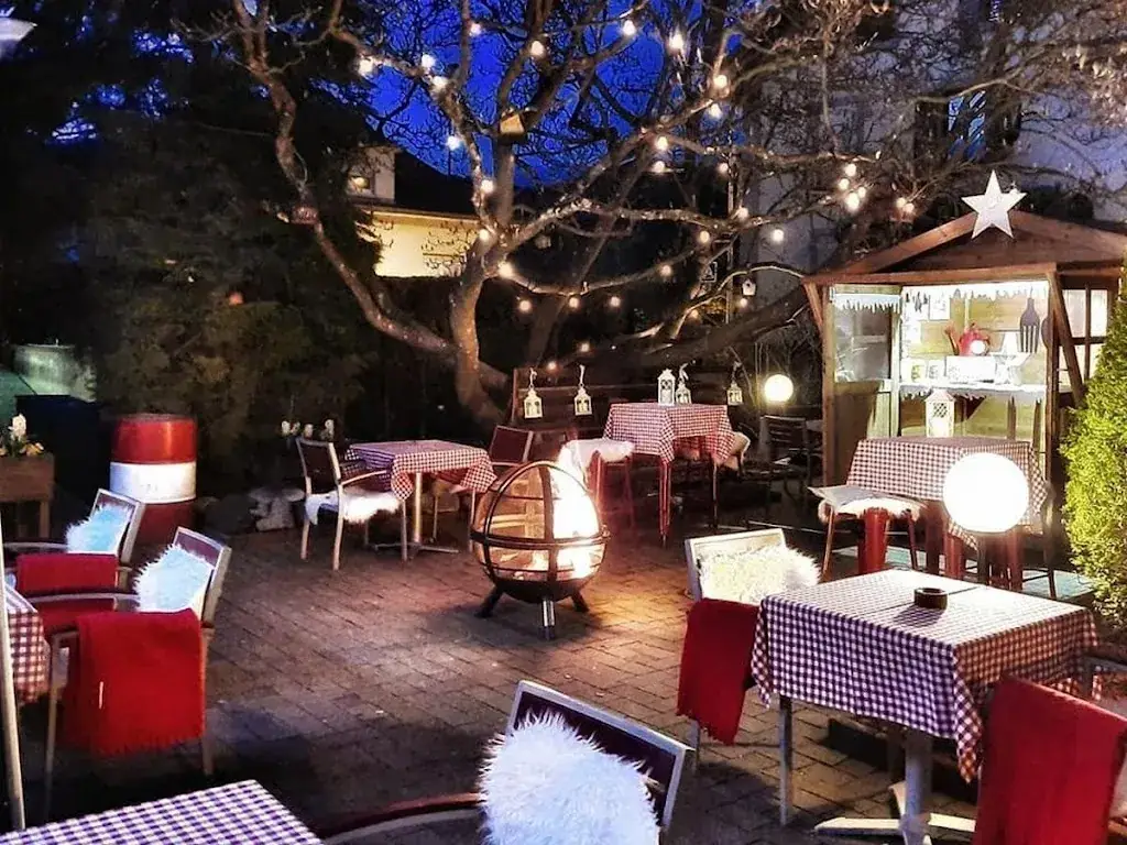 Logis Hôtel Aux Sapins Restaurant in Thann