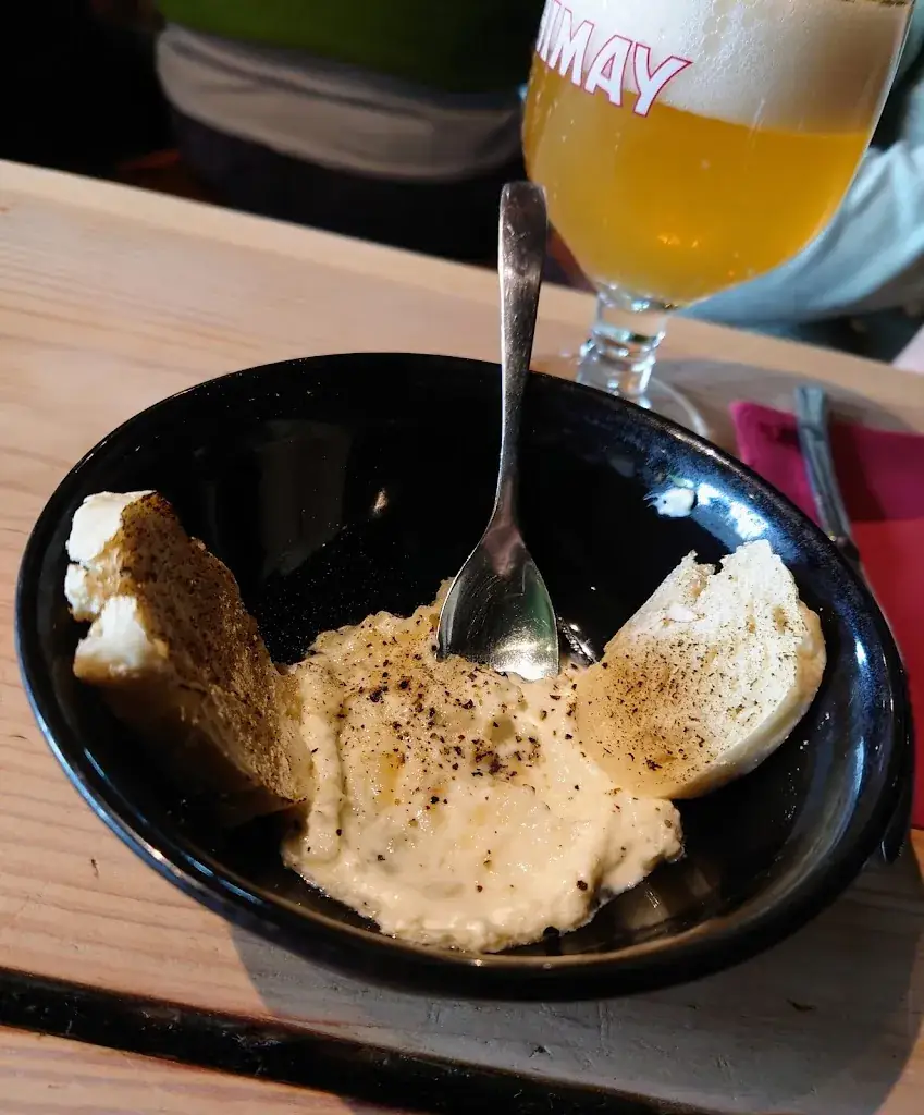 Arnout Lie_Tchar Scaille_Thilay_review