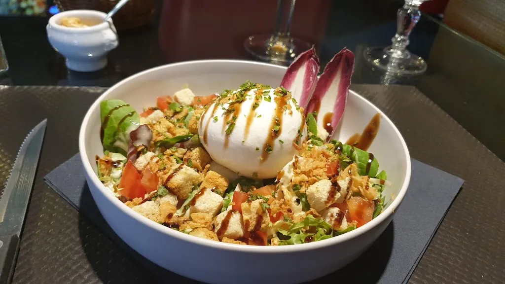 Koen Driessen_La Locomotive_Charleville-Mézières_review