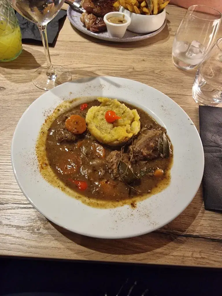 Alexia Michel_Le Pichet_Ayvelles_review