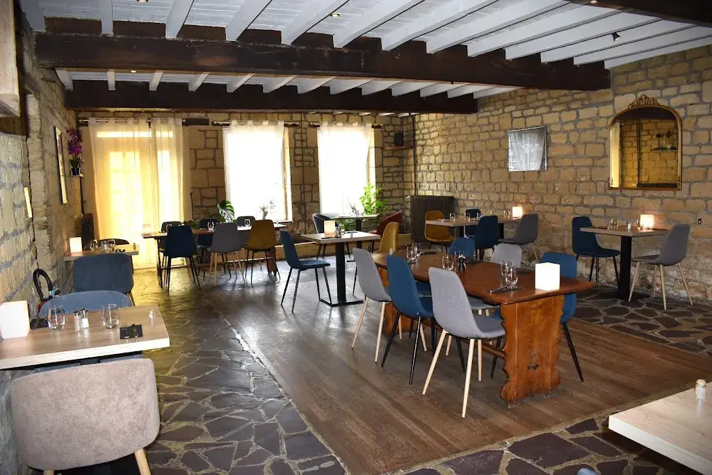 Le Pichet_Ayvelles_slider_image_1