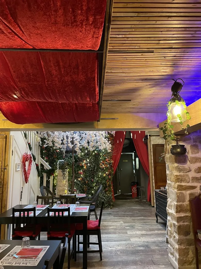 Marie Vanlerberghe_Aux 3 Balais_Charleville-Mézières_review