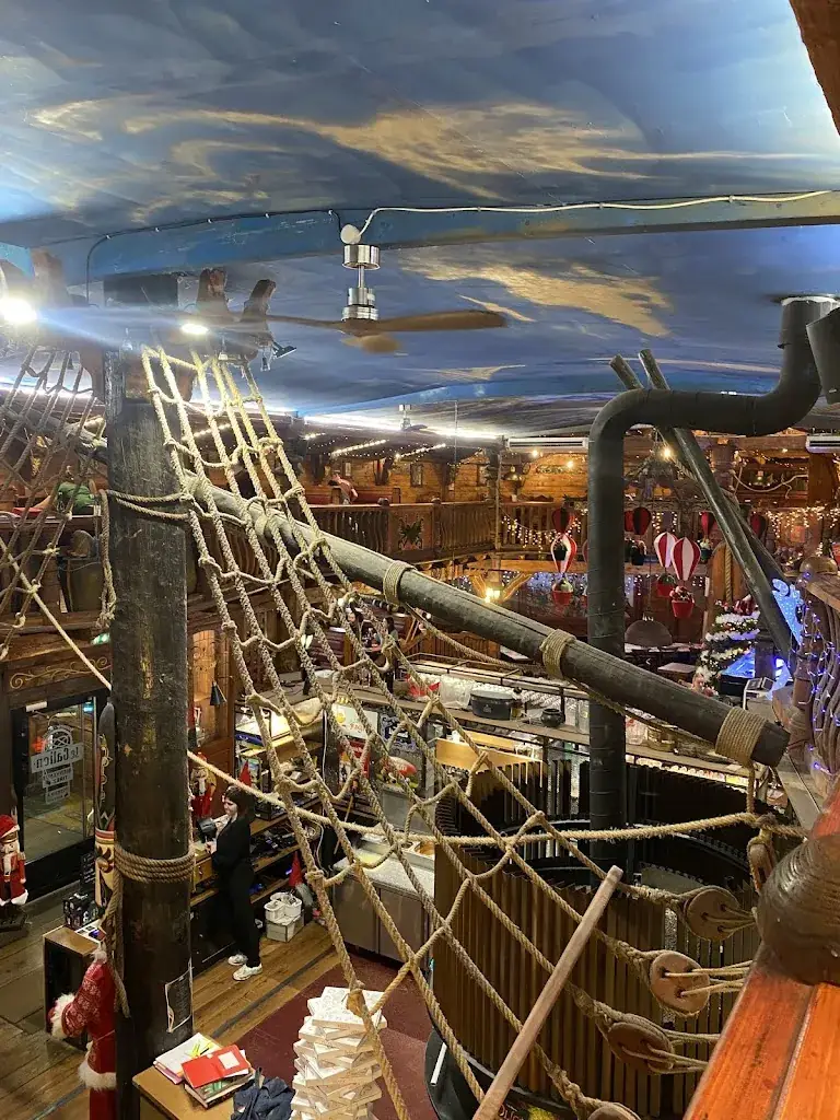 Miranda Huang_Le Galion_Charleville-Mézières_review