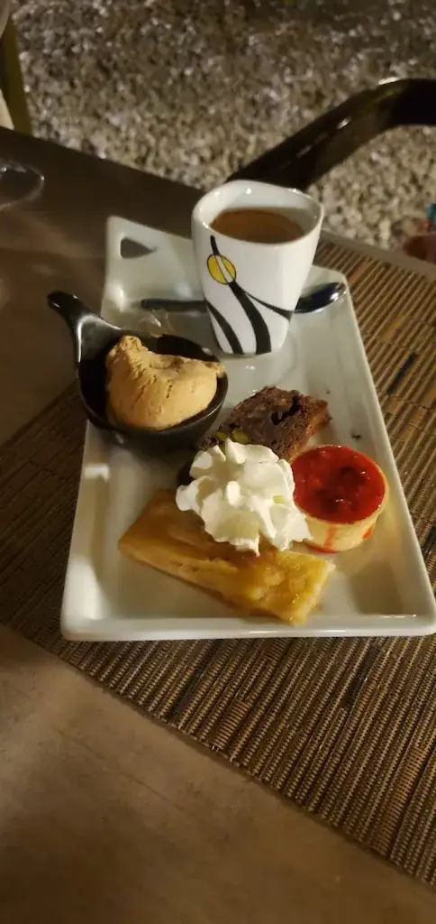 Menu_Restaurant @ Hôtel-Restaurant Le Baron_Crémieu_image_8