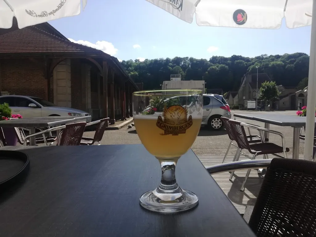 Café De La Halle_Bar-sur-Seine_slider_image_2