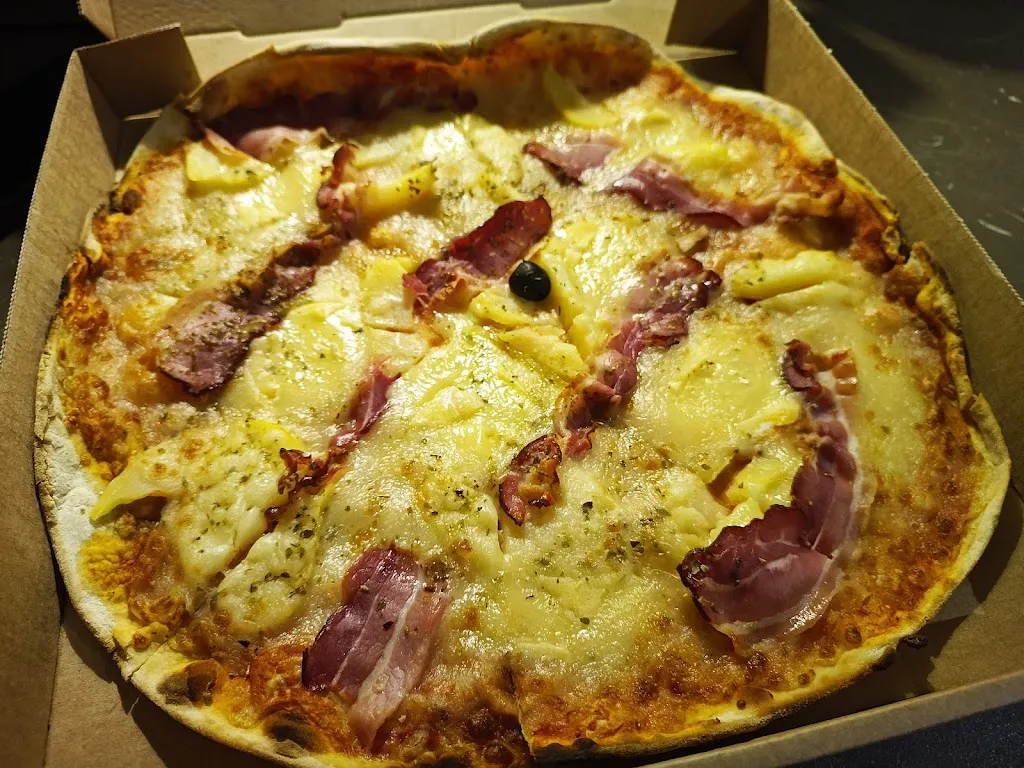 Au Feu de Bois, Pizzas et plats à emporter, take away only._Bar-sur-Seine_slider_image_2