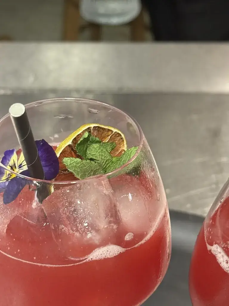 Chez Inès - La Fresque_Crémieu_slider_image_2