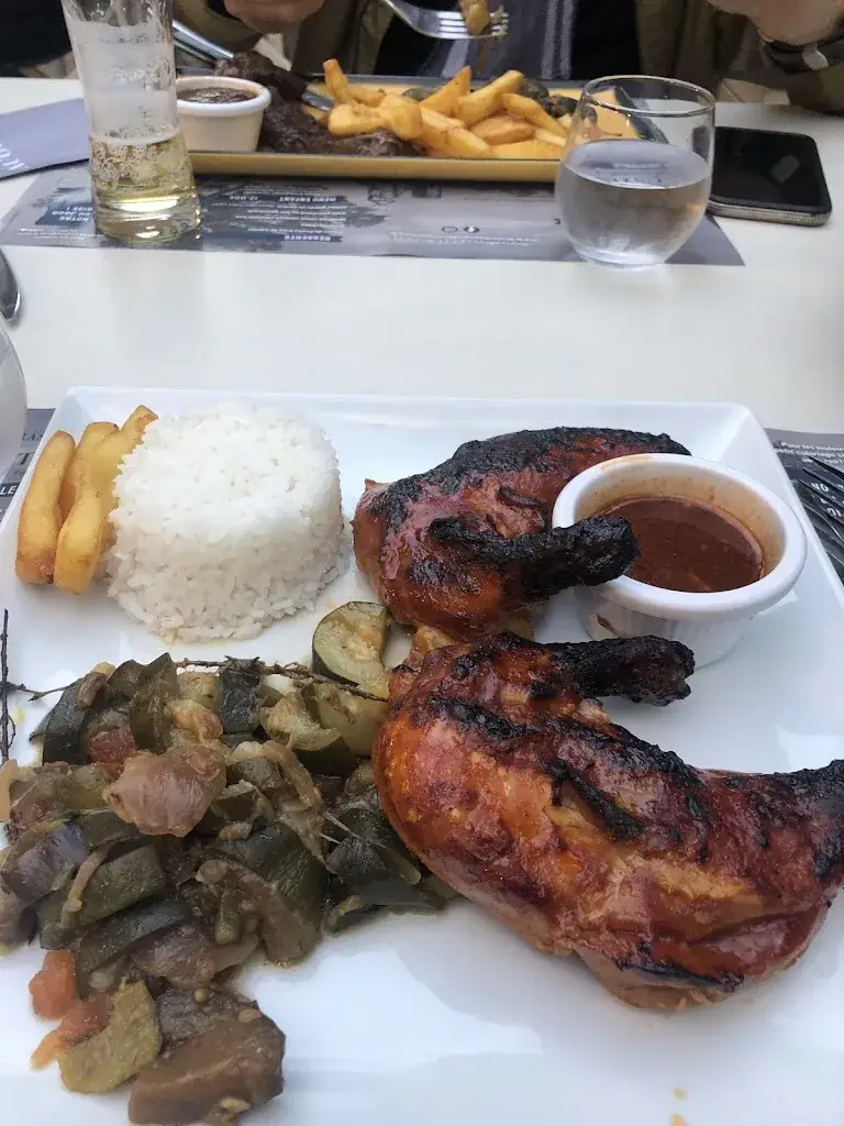 Blanca Montilla_Les Terrasses des Augustins_Crémieu_review