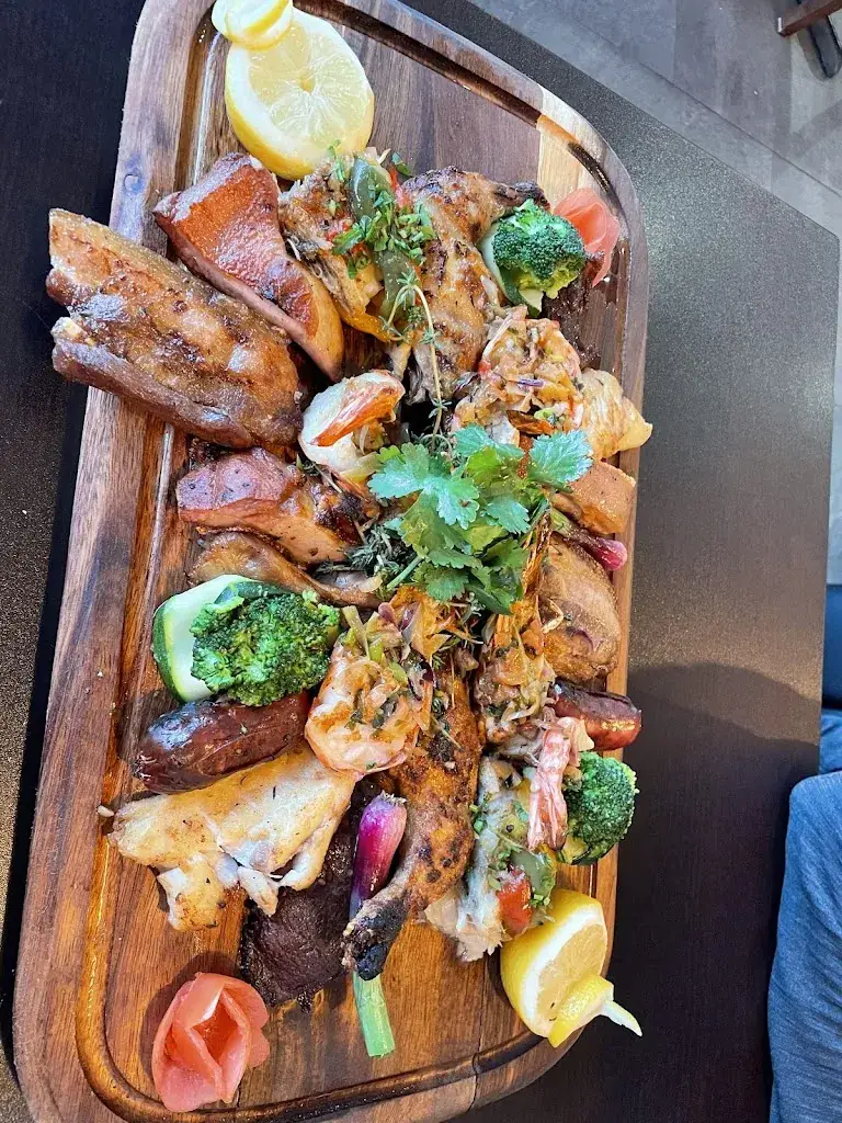 Churrasco Rotisserie Restaurant_Audun-le-Tiche_slider_image_3