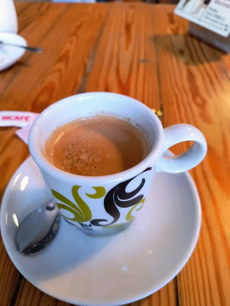 Bharath Ganesan_Le café des voyageurs_Audun-le-Tiche_review