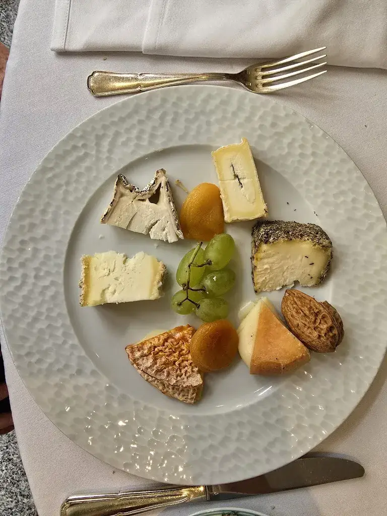 Claude Moes_Restaurant Postkutsch_Luxembourg_review