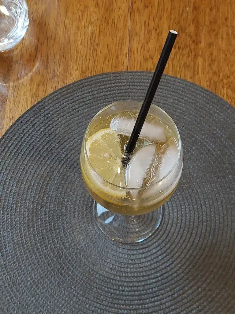 Thierry Henry_L'Armoire à Cuillers_Crémieu_review