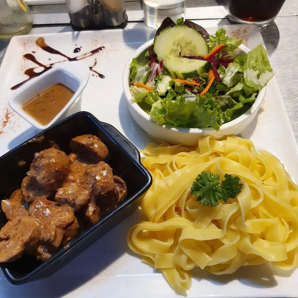 Menu_Restaurant Mise en scène , Grillades , steak sur Pierre chaude . Cuisine française ._Luxembourg_immagine_5