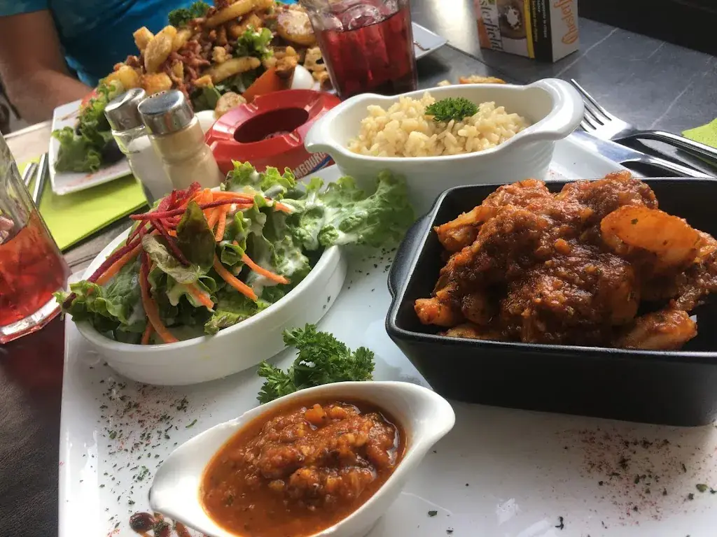 Menu_Restaurant Mise en scène , Grillades , steak sur Pierre chaude . Cuisine française ._Luxembourg_immagine_7