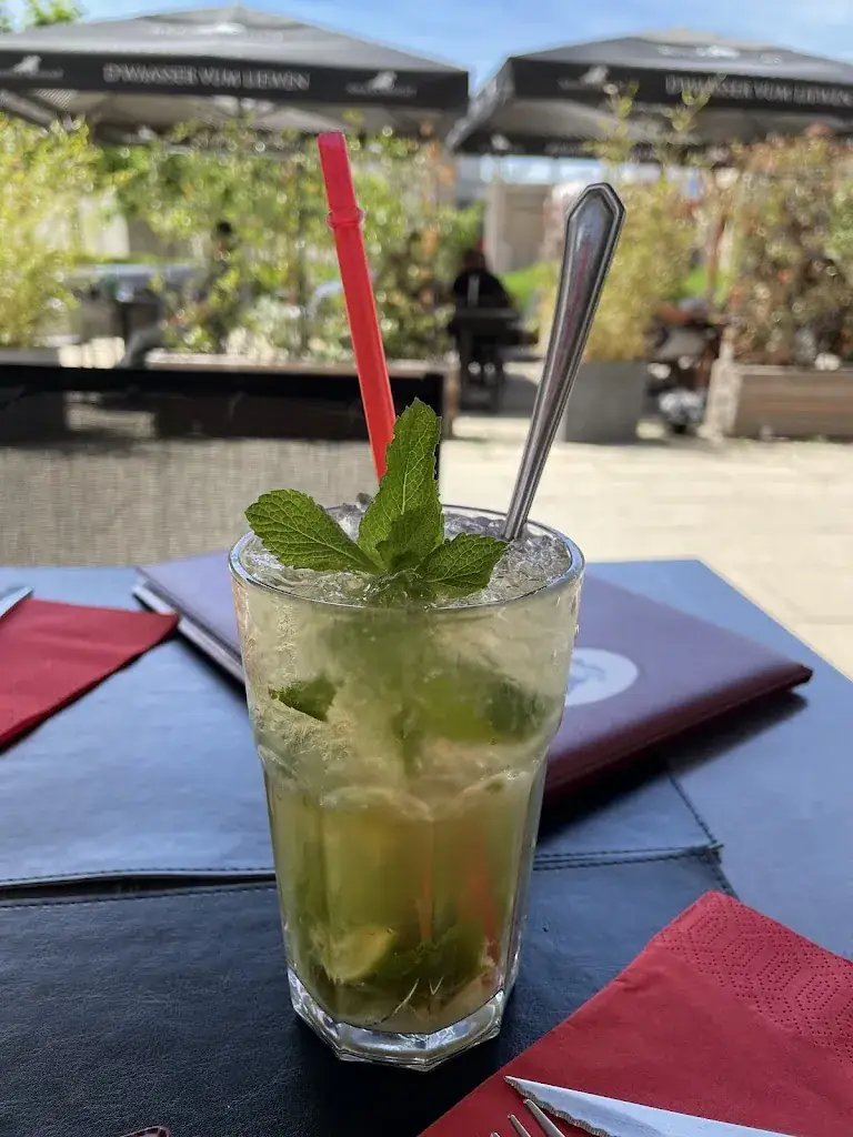 Menu_Restaurant Mise en scène , Grillades , steak sur Pierre chaude . Cuisine française ._Luxembourg_immagine_9