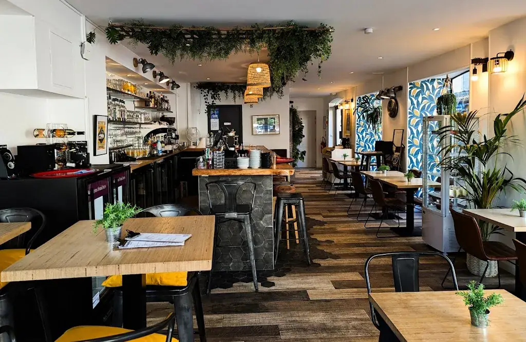 Restaurant Le Bazeilles Restaurant in Toulon