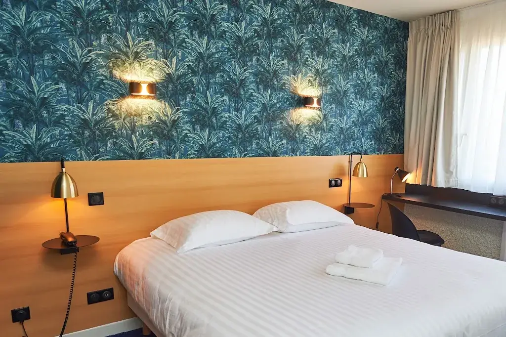 Logis Hôtel Auberge du Port - Hôtel et Restaurant_Remilly-Aillicourt_slider_image_2