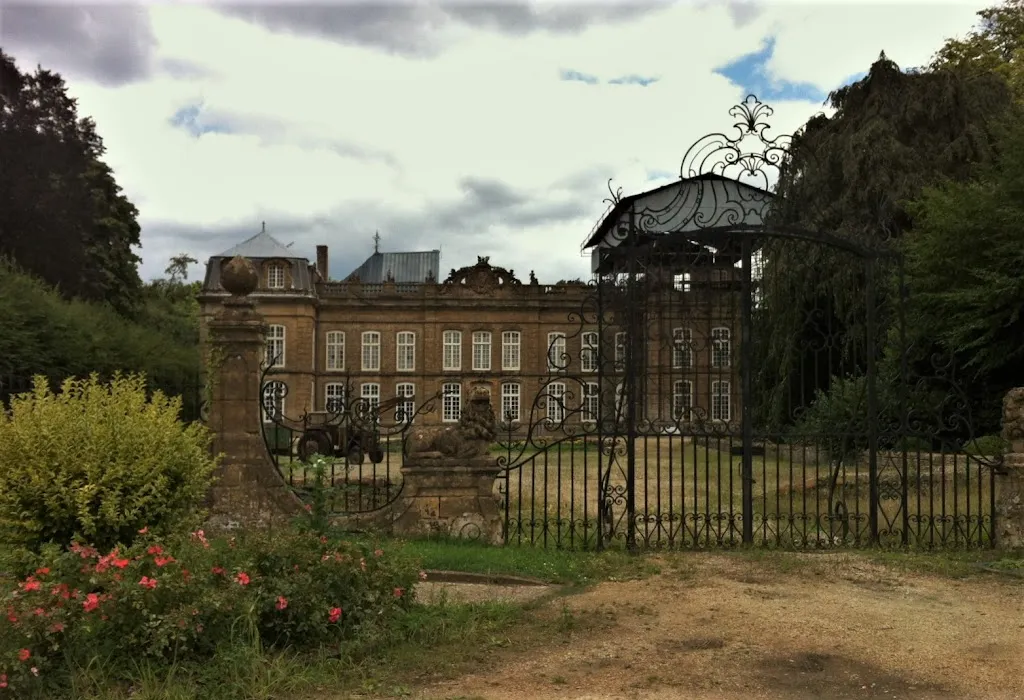 Castle Biker_Château de Bazeilles_Bazeilles_review
