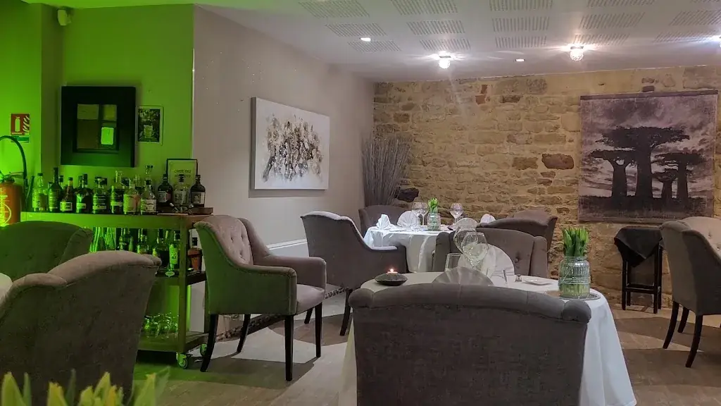 Restaurant L'Echiquier_Sedan_slider_image_2