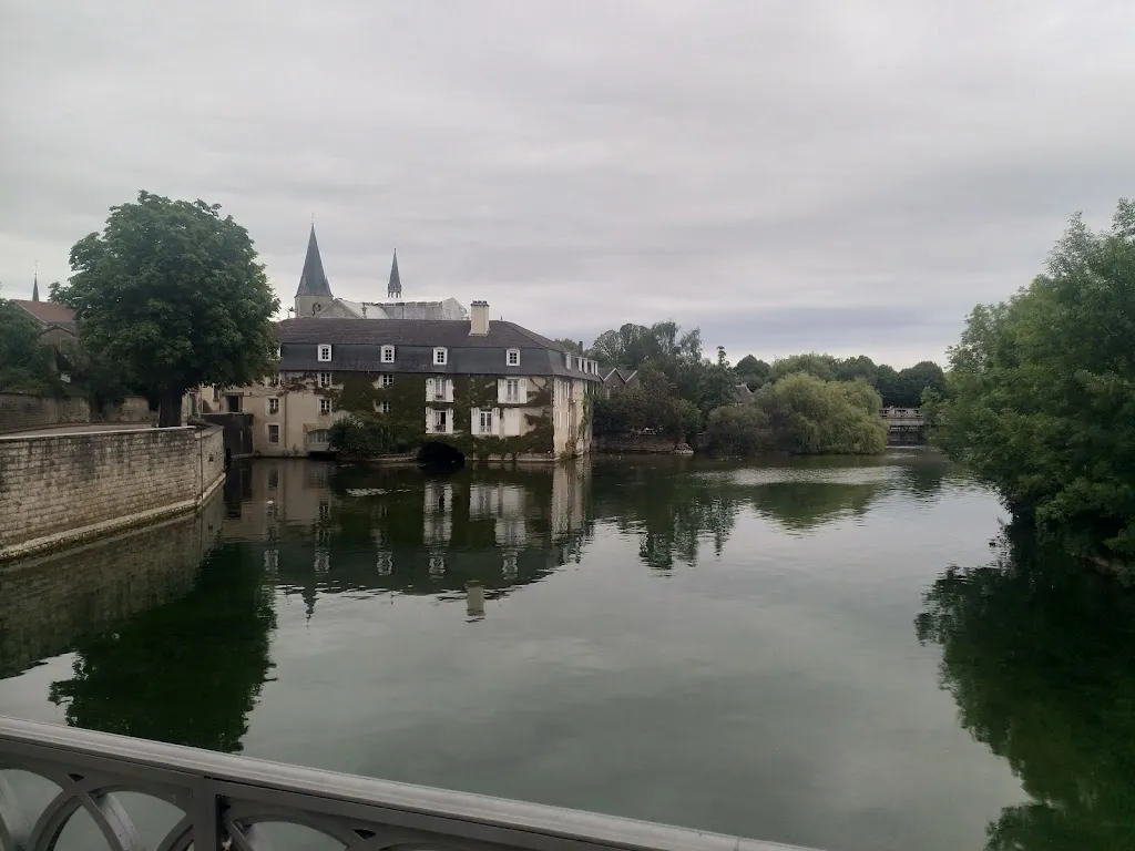 Sonja Noel_Le Montagnard_Bar-sur-Aube_review