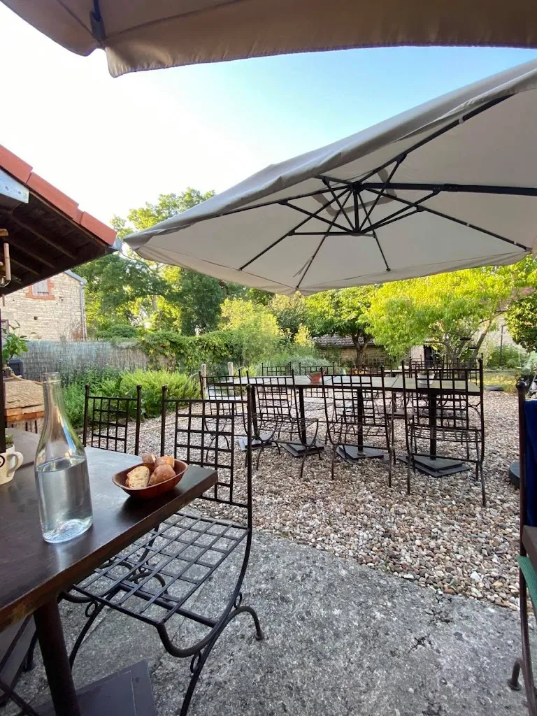 1HonestTraveler_Au petit bonheur de Fontaine_Fontaine_review