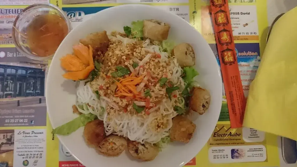 Philippe VALMONT_Restaurant Au-Long_Bar-sur-Aube_reseña