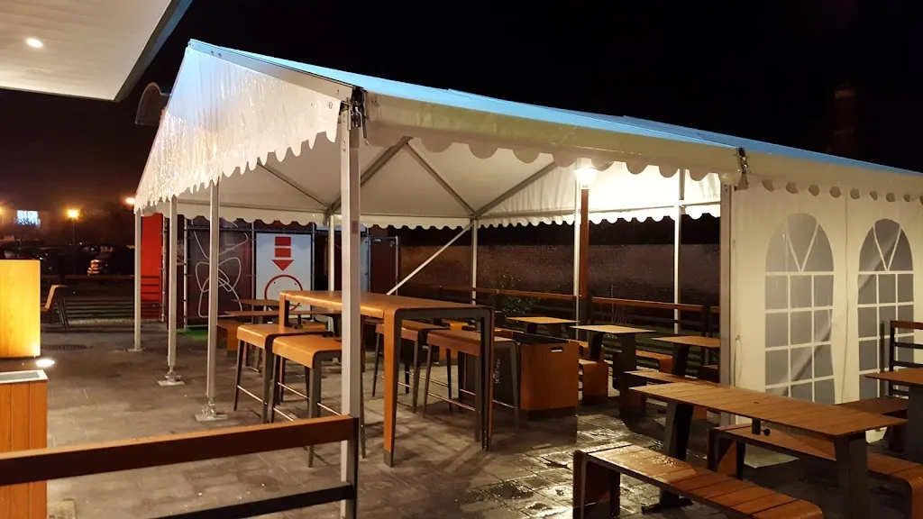 McDonald's_Bar-sur-Aube_slider_image_1