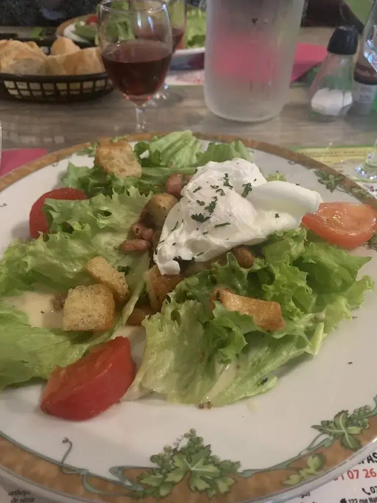 Mélina Marcenac_La petite auberge_Arsonval_review