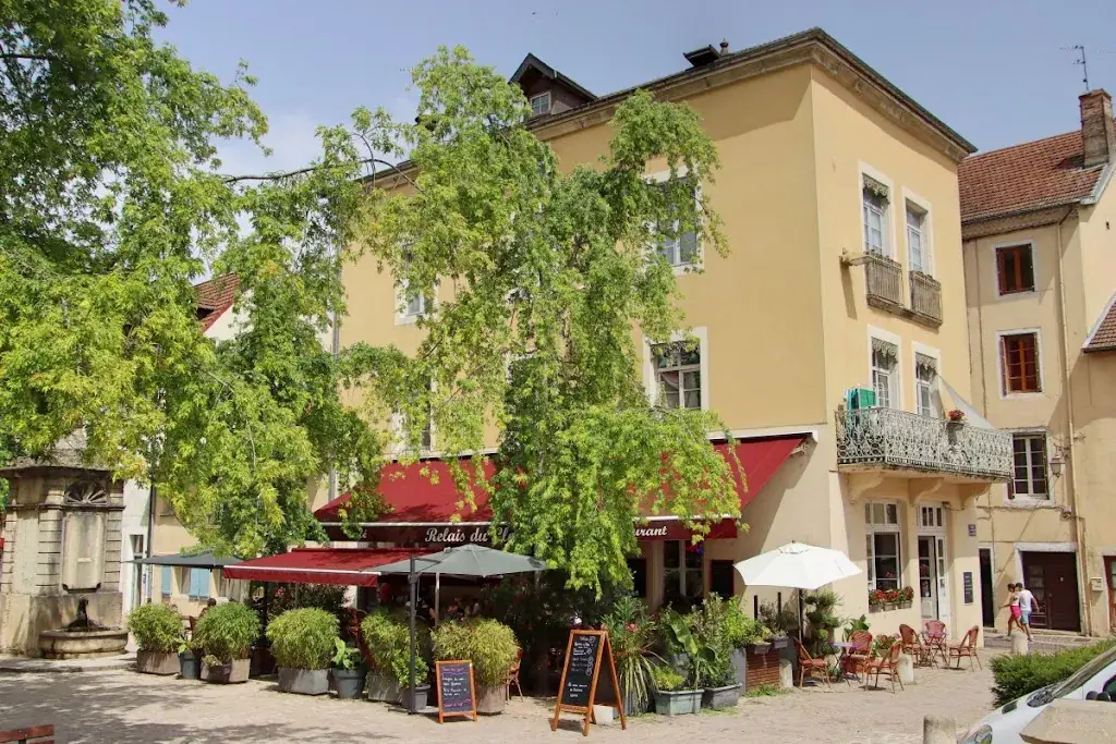 Alan Pembshaw_RELAIS DU CLOITRE_Crémieu_review