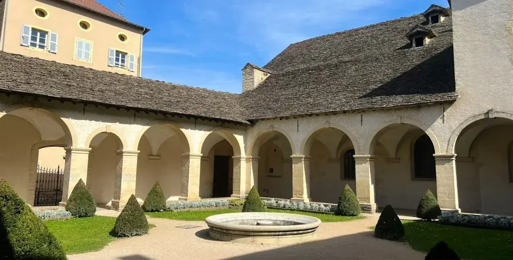 RELAIS DU CLOITRE_Crémieu_slider_image_3