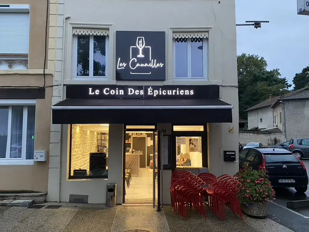 Les Canailles - Le coin des épicuriens restaurante en Heyrieux