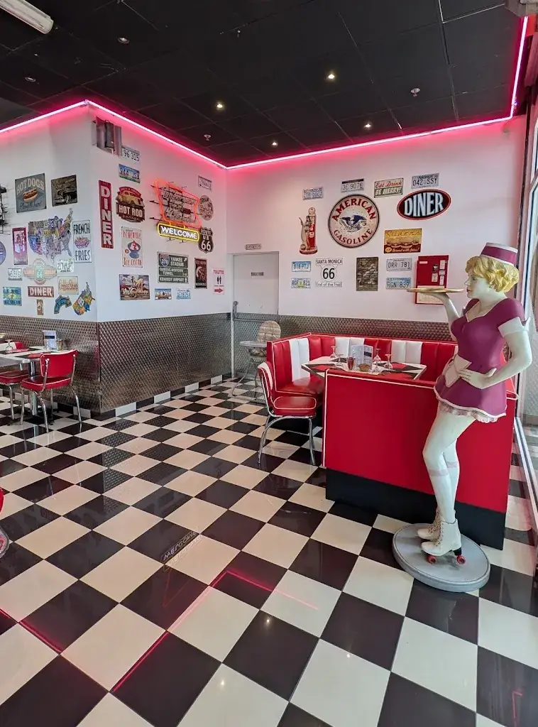 Sylvie (G)_Le Frenchy's Diner - BAR LE DUC_Bar-le-Duc_avis