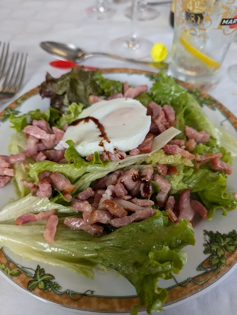 Co_Restaurant Au Bois Joli_Saint-Hilaire-de-Brens_review