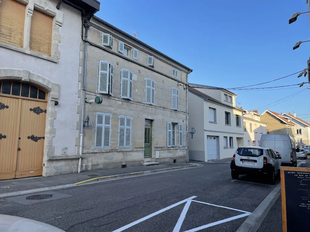 Hôtel-Restaurant Bertrand ristorante a Bar-le-Duc