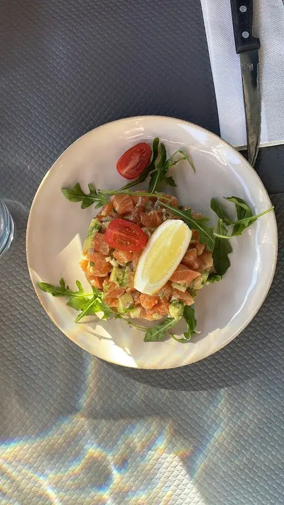 VAUCAIRE Thaïs_L’entrepotes_Bar-le-Duc_review