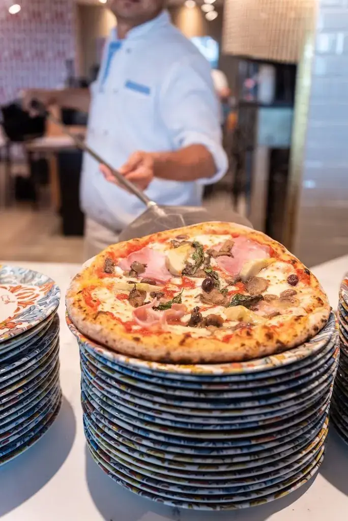 Rossopomodoro_Saint-Louis_slider_image_2