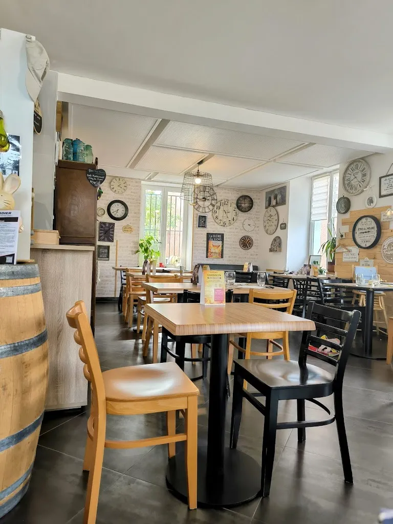 Restaurant Chez La Moon_Bainville-aux-Miroirs_slider_image_3