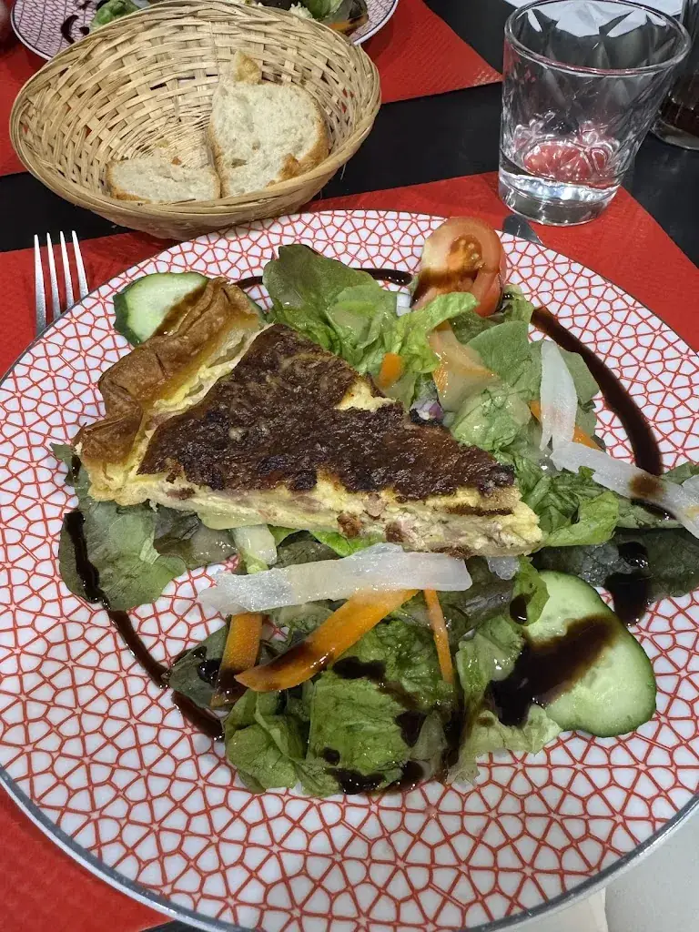 Sofia Tapia Bin_Le Clapier_Verdun_review