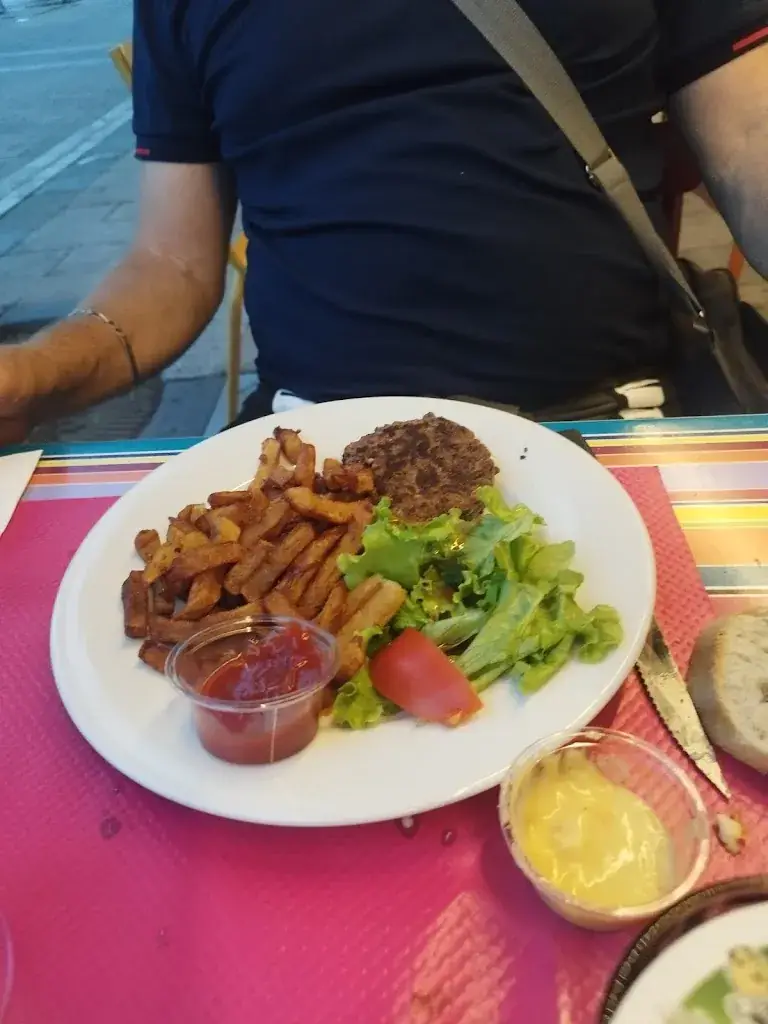 Carole Simon_L'inconnu_Verdun_review