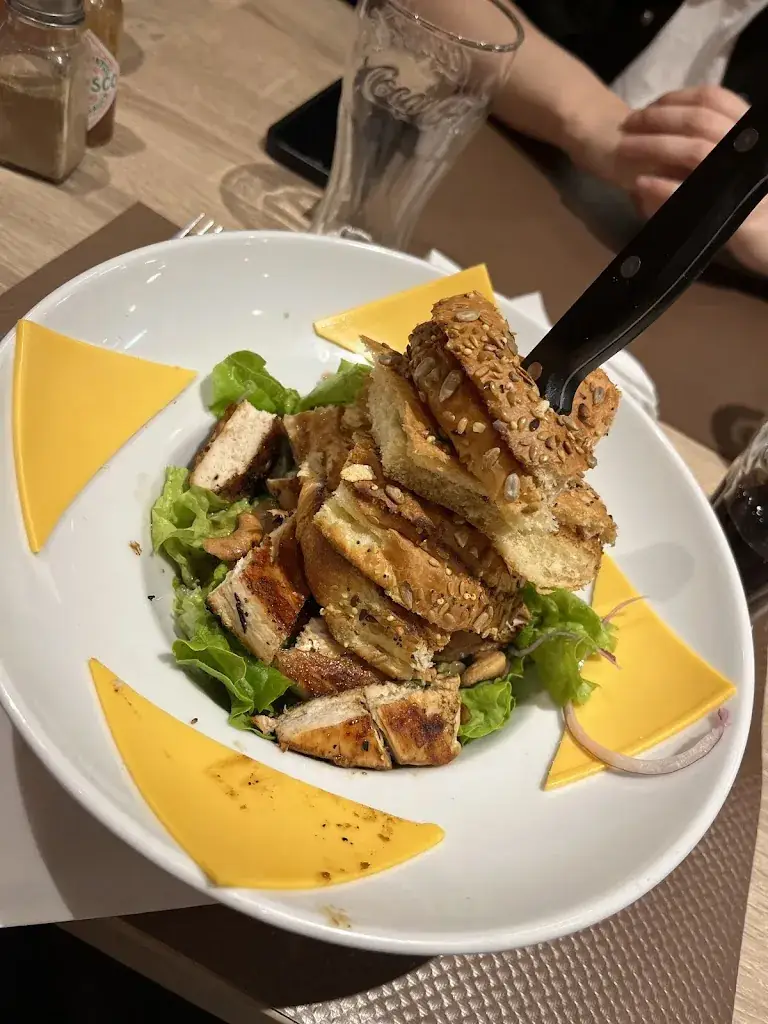 Anissa L._Fun Burger Benfeld - L’tiot resto_Benfeld_review