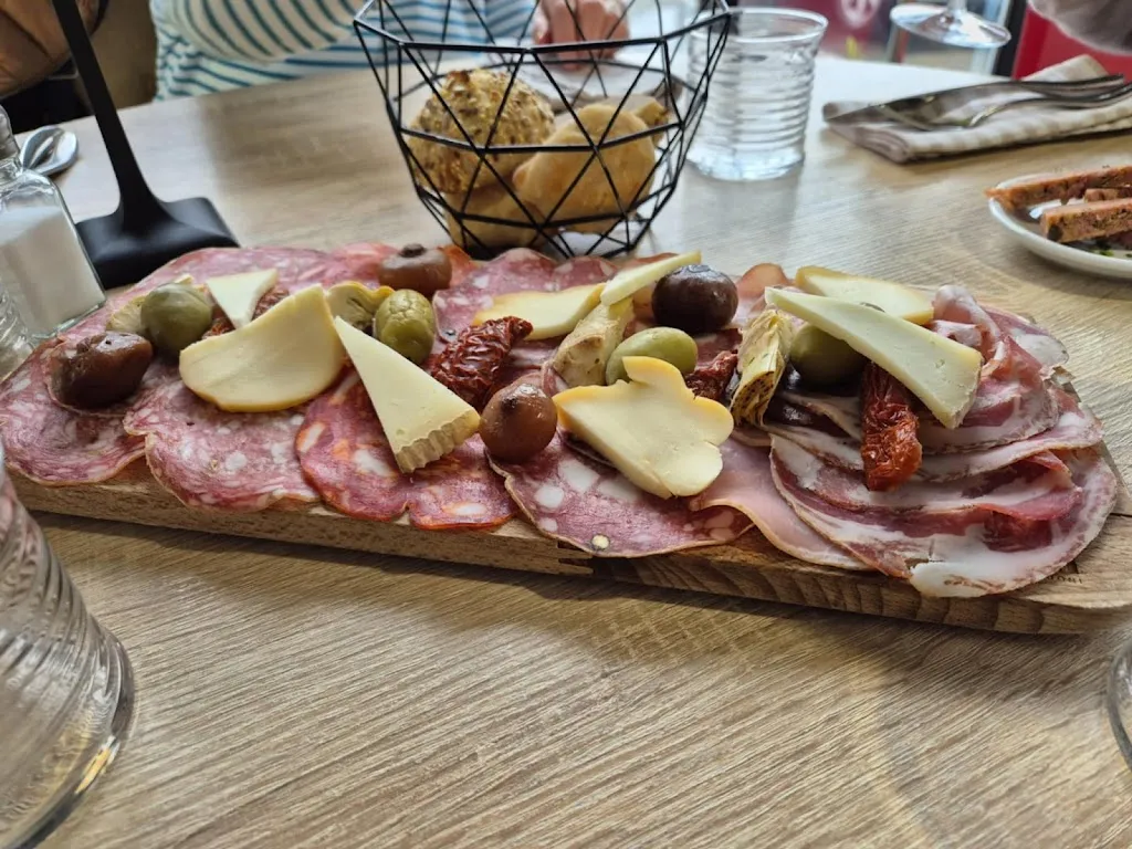 Lydie Kamerer_L ATELIER DI PASTA_Bezannes_review