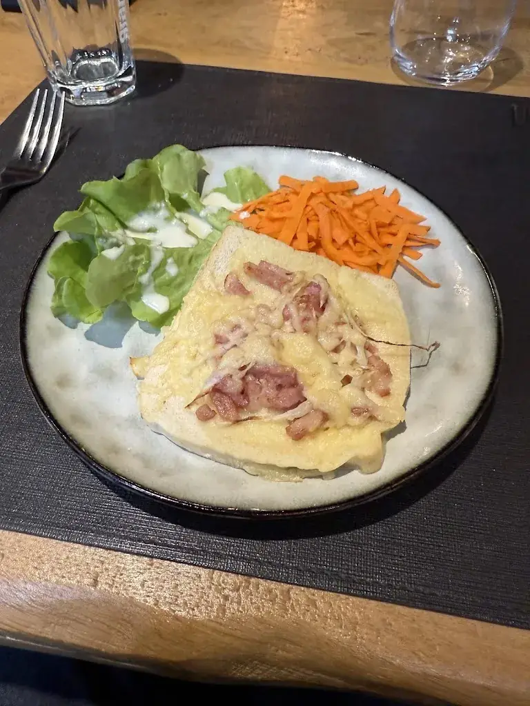 Olivier WEISSEND_L'Indus_Lixing-lès-Saint-Avold_review