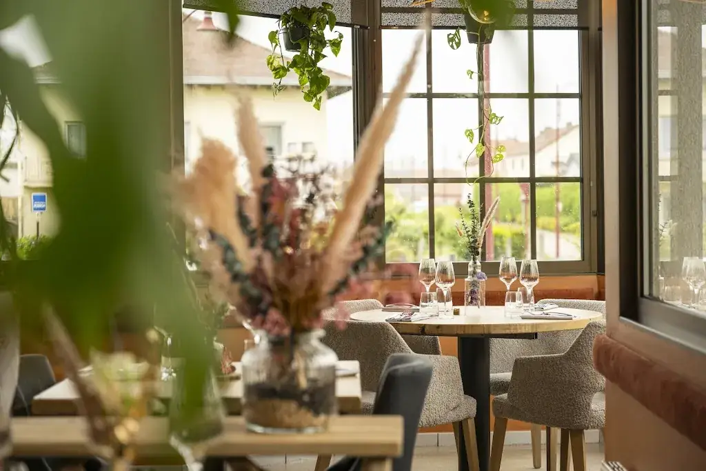 Hôtel-Restaurant le S'Y_Seingbouse_slider_image_1