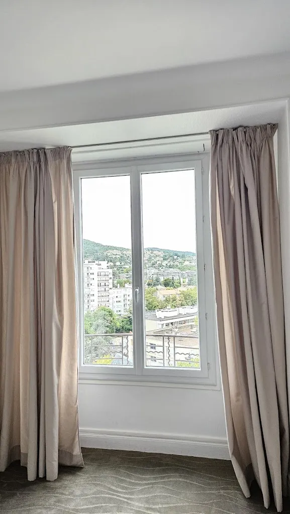 Boss Lam_Hôtel Radio_Chamalières_review