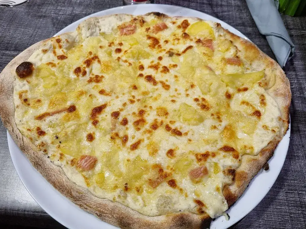 Quentin Bendjedia_Pizz'a Pat_Saint-Avold_recensione