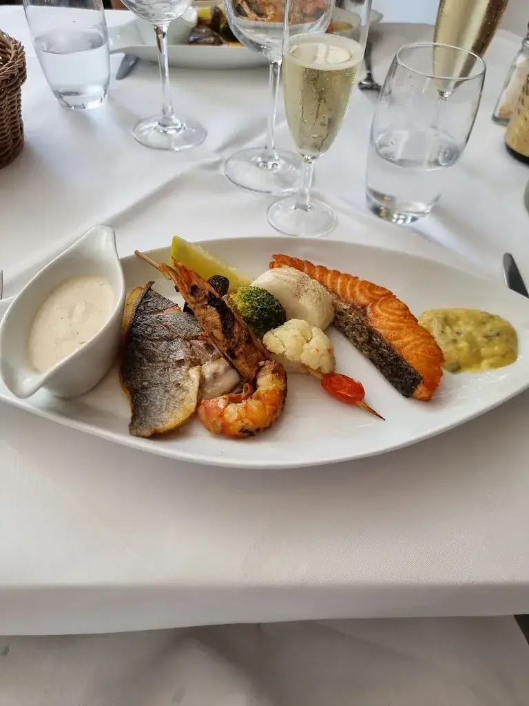 Jean Paul FISCHER_Le Mehditerranée_Forbach_review