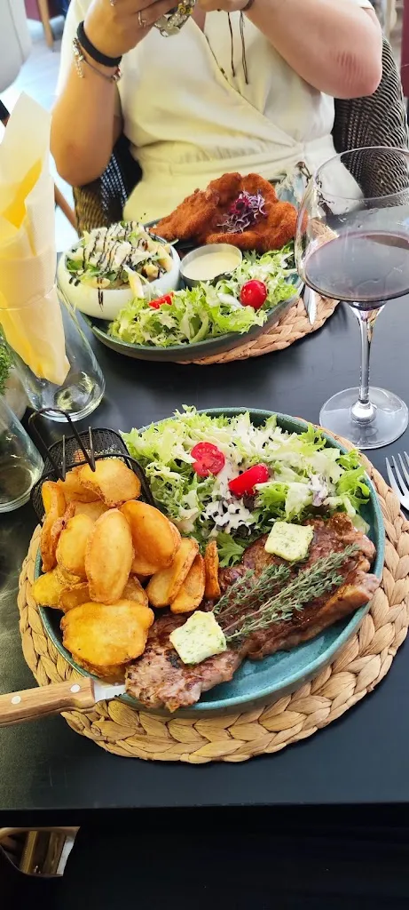 Peggy Neves_LE MA’DJO_Forbach_Bewertung