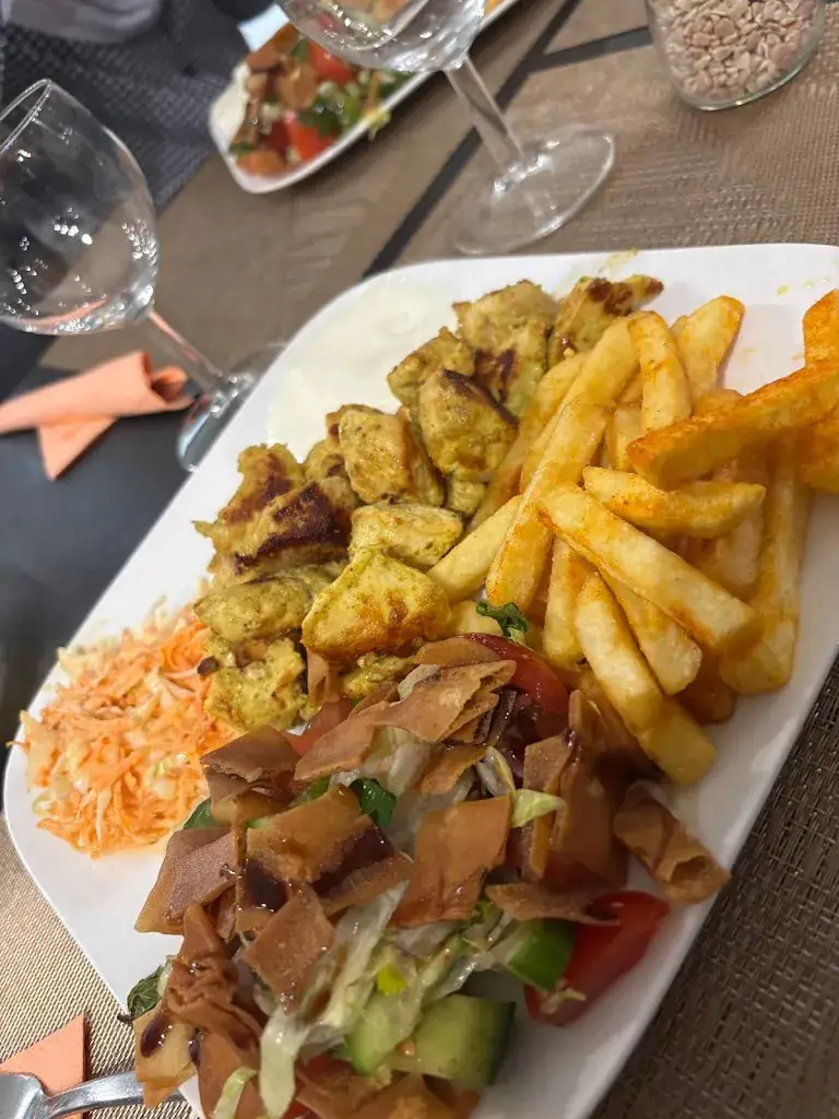 samer Fh_SYRIANA_Forbach_review